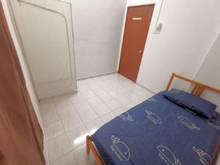 (Category: ) located in . Submitted by cartukar (Listing ID 1281843492, Image 1). Description: .