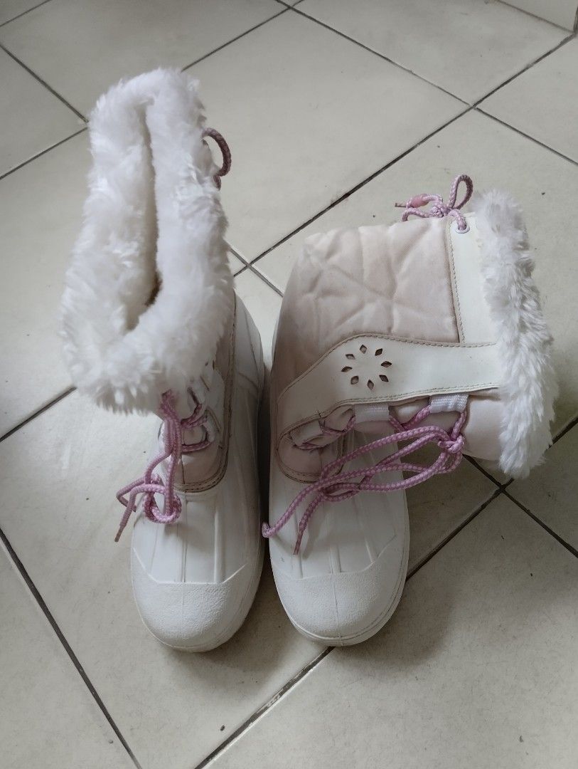 Winter boots 2024 size 3