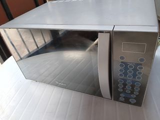 WHIRlPOOL microwave digital oven
