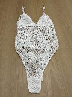 (Category: ) located in . Submitted by zoe_wardrobe (Listing ID 1281912719, Image 1). Description: .