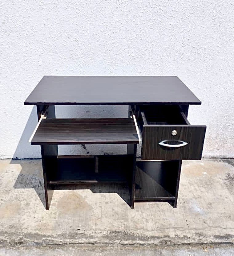 Desktop table olx discount