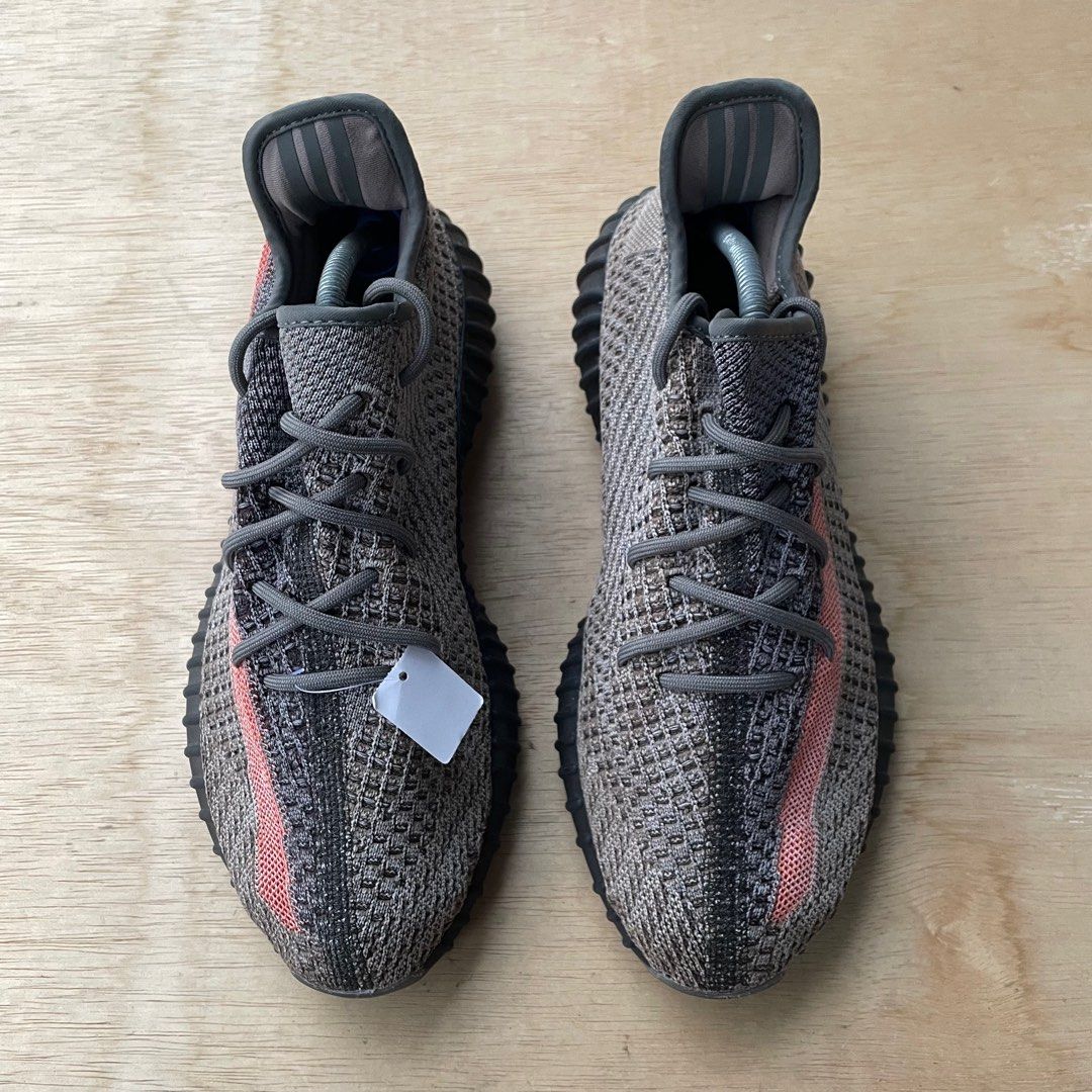 Yeezy x Ad1das 35O v2 10.5UK RM12O