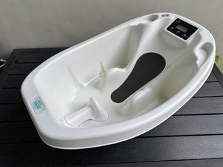 3- in-1 AquaScale Digital Baby Bathtub