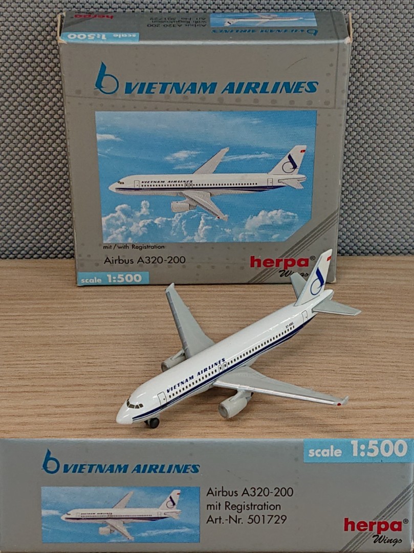 ワンピなど最旬ア！ ベトナム航空 B777-200 Herpa 1/500 航空機