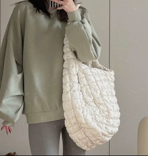 （分類：）位於 。 由 stellaallets 提交（商品編號 1282179059，圖片 1）。簡介： 。