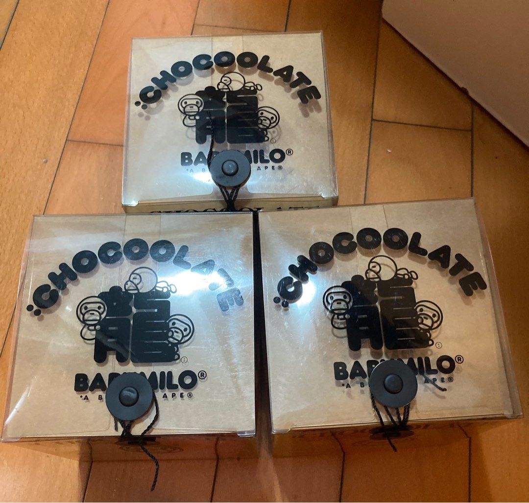 新品 未開封　A BATHING APE ”BABY BONE”　エイプ　骨　BABY MILO ベイビーマイロ ポケットフィギュアシリーズ 新品未開封 BABY MILO AND BANANA BE@RBRICK A BATHING APE® OFFICIAL