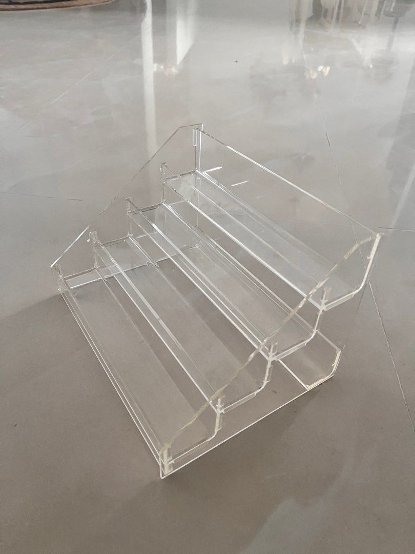 Acrylic Display Stand, Women's Fashion, Jewelry & Organisers, Accessory ...
