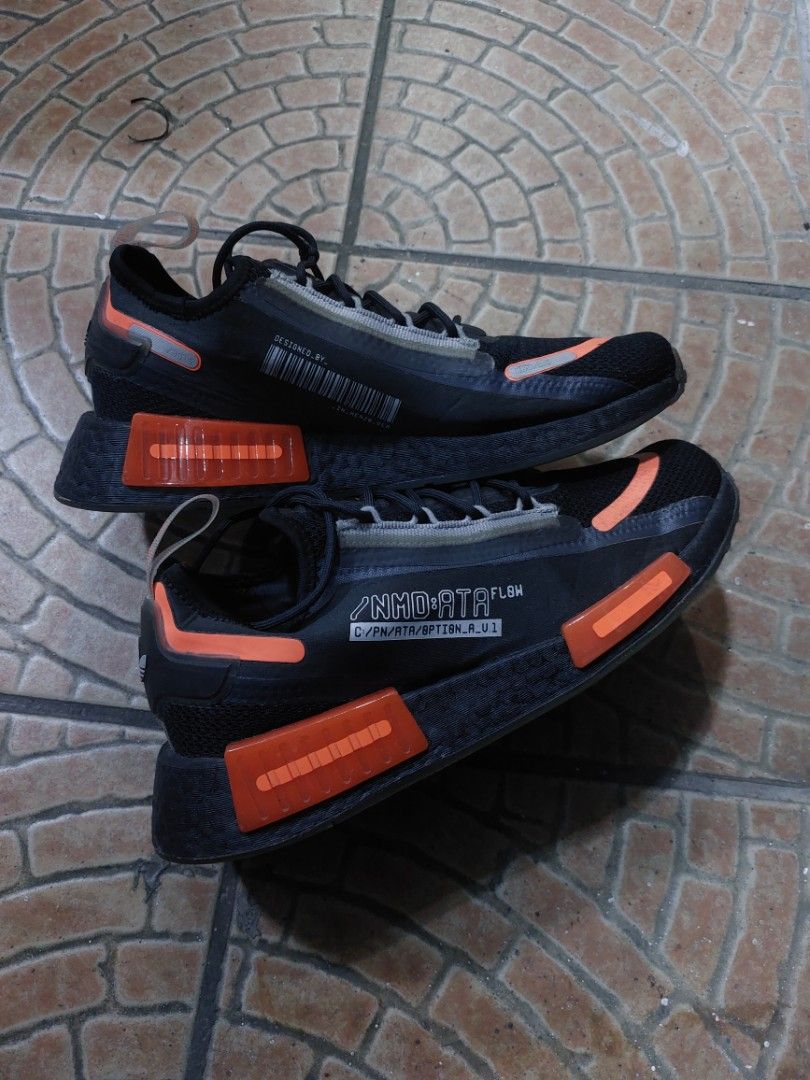 Nmd_r1 core black/solar store orange men's shoe