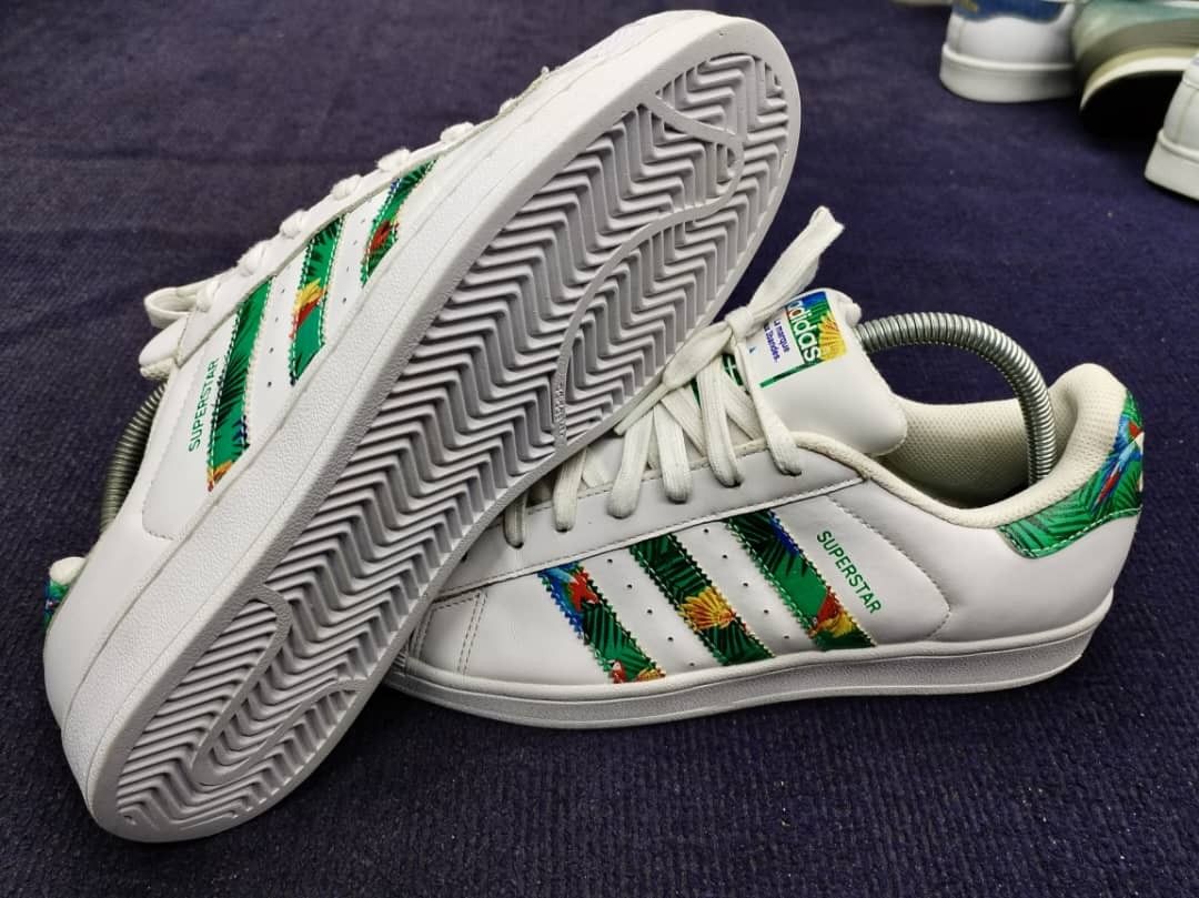 Adidas superstar on sale aloha