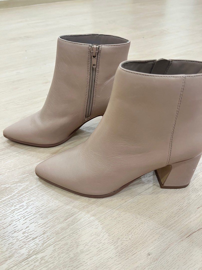 Aldo boots Women s Fashion Footwear Boots on Carousell