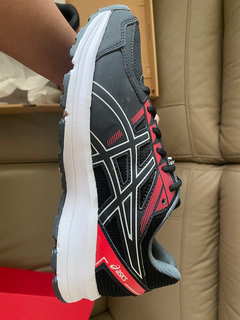 ASICS VOLT