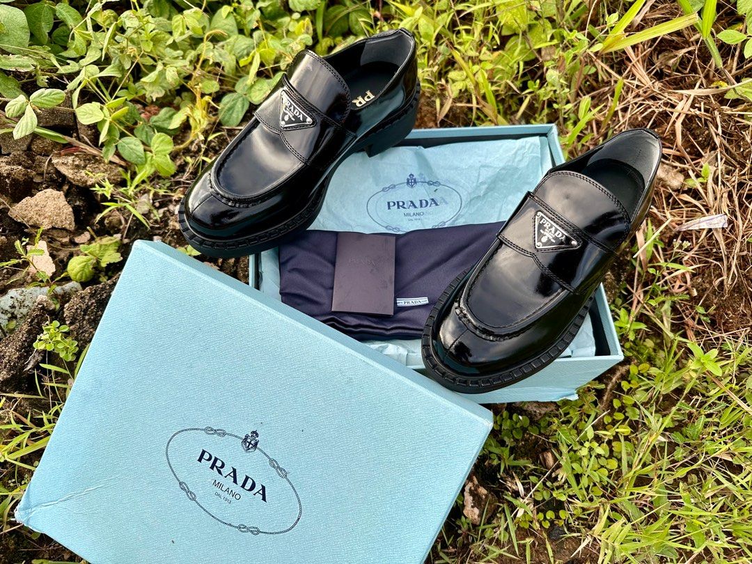 Authentic Prada Chocolate Triangle Plaque Patent Leather Women