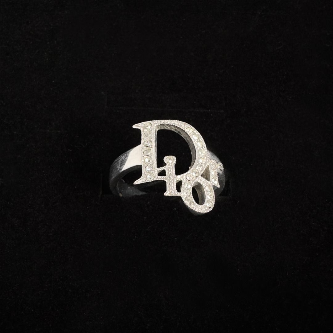 Dior ring logo deals