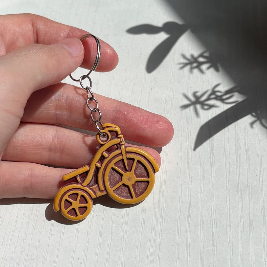 Cycle keychain hot sale