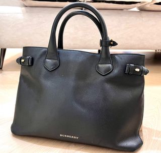 Burberry banner sale shop