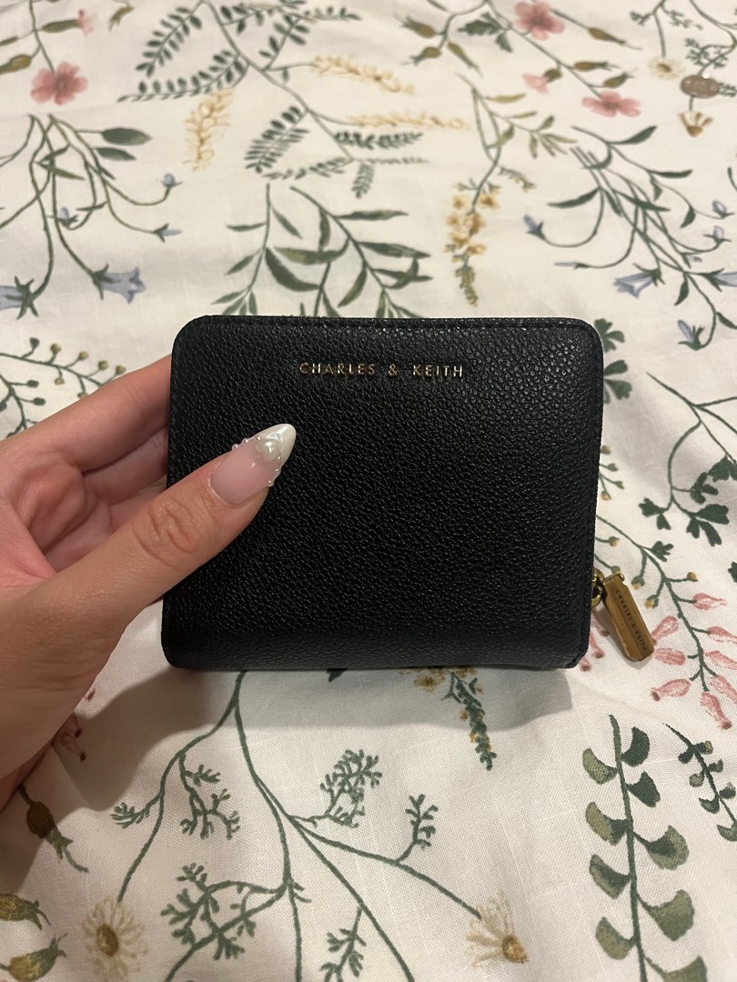 Charles and keith coin purse new arrivals