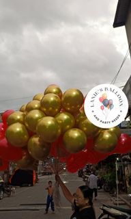 Chrome helium balloons