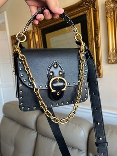 (Category: ) located in . Submitted by stylewithpreloved (Listing ID 1282080058, Image 1). Description: .