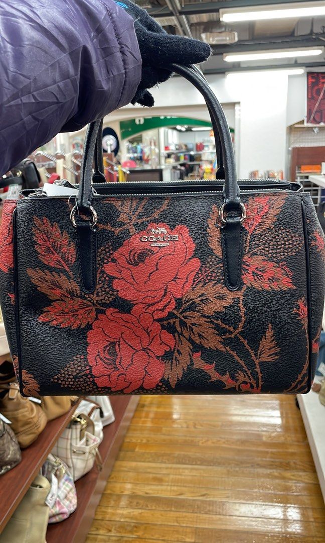 COACH HANDBAG FLORAL 100 AUTHENTIC Luxury Bags Wallets on