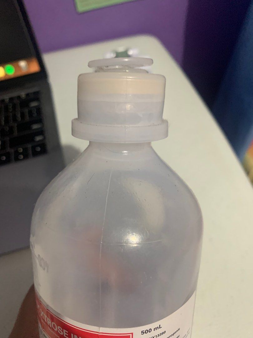 D5W 5% Dextrose in Water 500 ml (Category: Medical Supplies & Tools) located in Caloocan City. Submitted by chaniiecart (Listing ID 1282109523, Image 2). Description: D5W / 5% Dextrose in Water — 500ml — Sealed — Expiration date: January 2027 Mode of Payment: Gcash only.