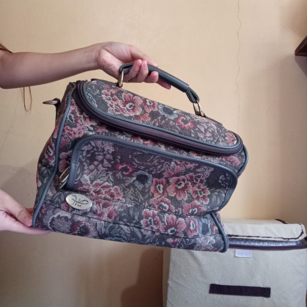 Dvf luggage 2025