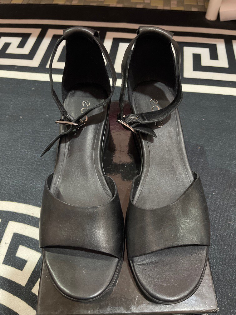 Ecco shape 35 hot sale silver