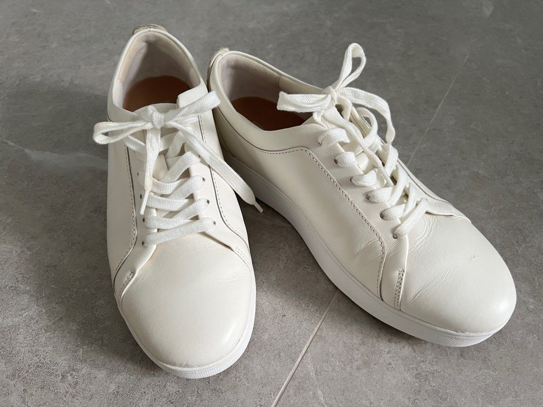 White outlet fitflop sneakers