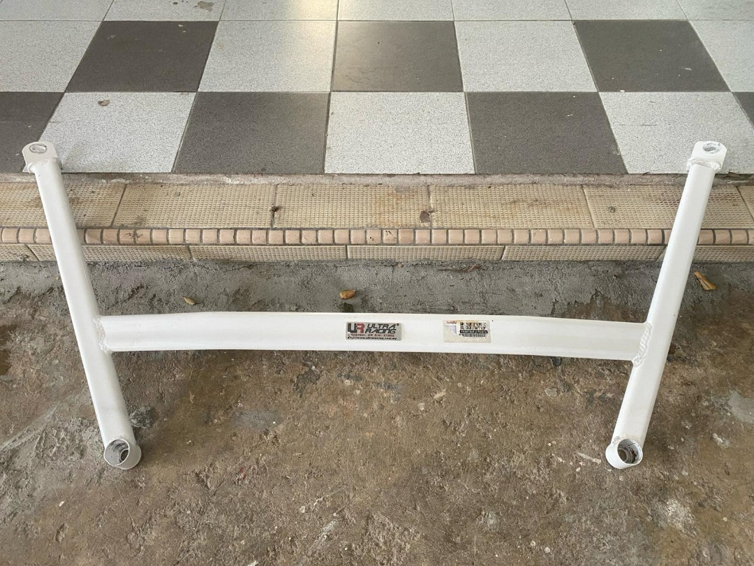 G30 Ultra racing strut bar, Car Accessories, Accessories on Carousell