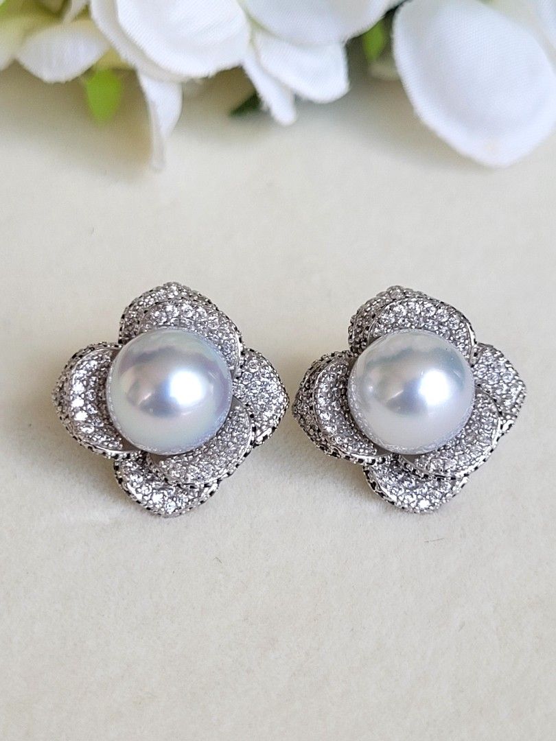 White and cheap silver earrings
