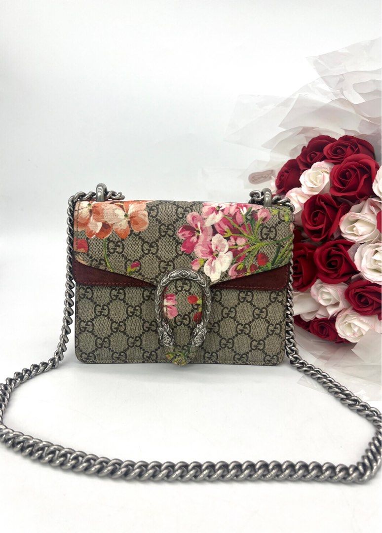 Gg supreme canvas hotsell & suede shoulder bag