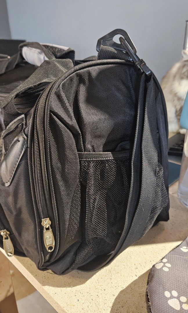 Gym duffle bag for sale Men s Fashion Bags Sling Bags on Carousell