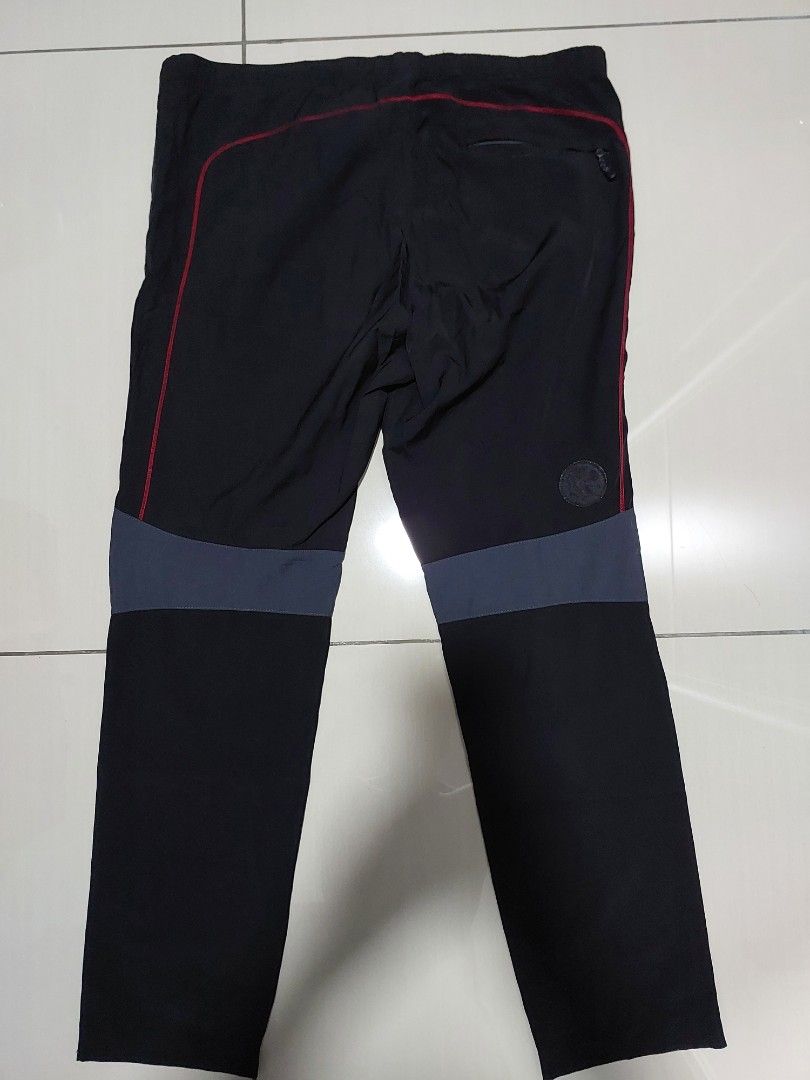 MAMMUT HIKING PANTS (34-36)., Sports Equipment, Hiking & Camping on  Carousell