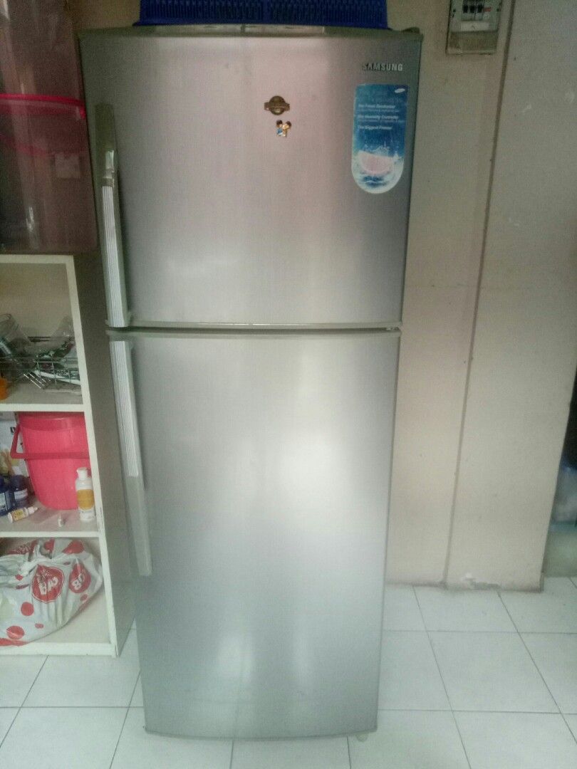Kulkas 2 Pintu Samsung jumbo, Perabotan Rumah di Carousell