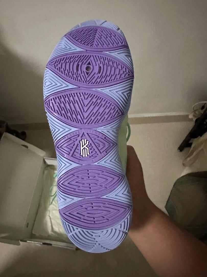 Squidward shoes price online