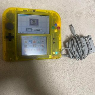 Limited edition Nintendo Nintendo 2DS yellow with Pokemon Pikachu software and 4GBSD