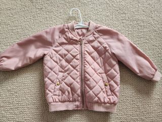 （分類：）位於 。 由 helene.has.too.much.stuff 提交（商品編號 1282041876，圖片 1）。簡介： 。