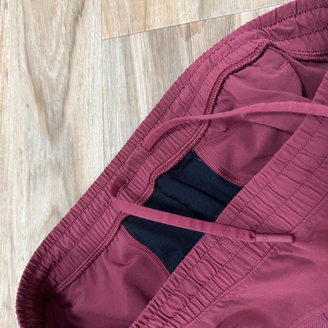 Lululemon store pacemaker shorts