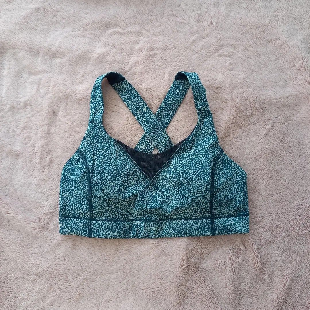 Lululemon Sports Bra size 6, Women's Fashion, Activewear on Carousell