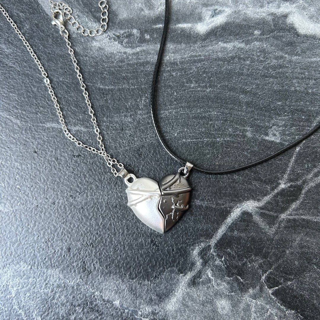 Cute locket clearance necklace