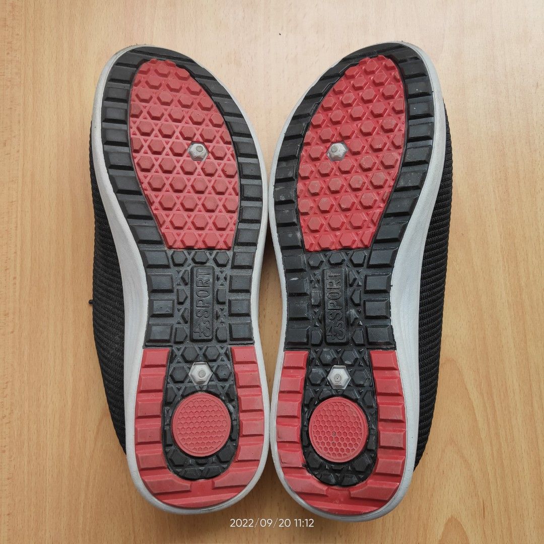 Men s Black Sneakers may fit US Size 8 8.5 EU Size 43