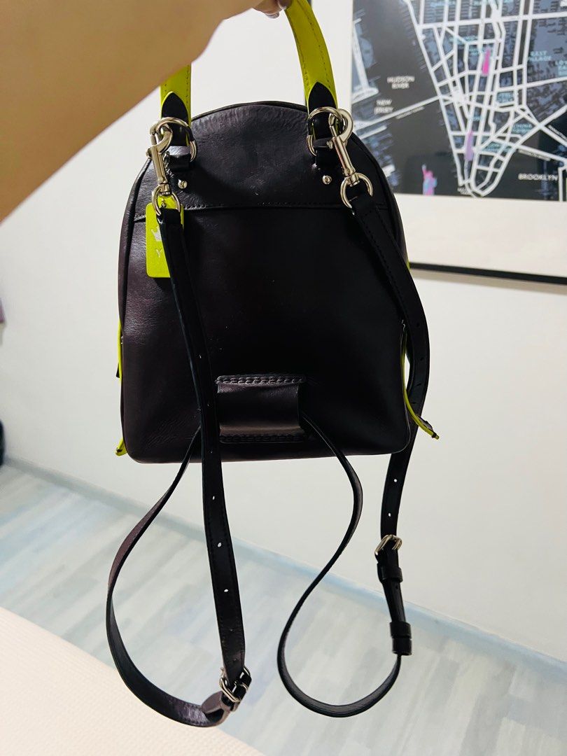Mini Backpack (Category: Backpacks) located in Singapore. Submitted by ting_yt (Listing ID 1282130967, Image 3). Description: .