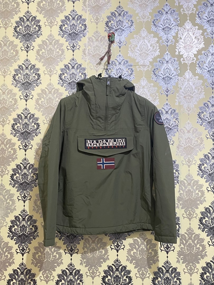 Napapijri Rainforest Winter Green Army Men s Fashion Tops Sets