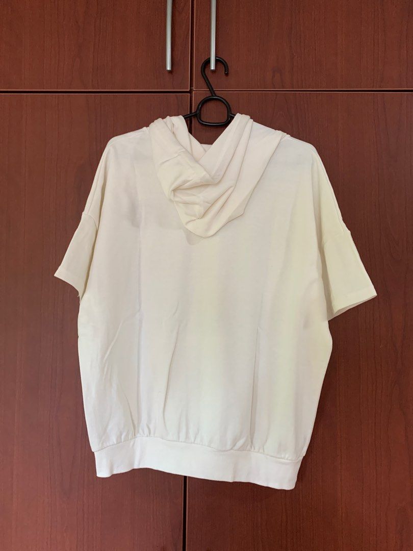 White online hooded shirt