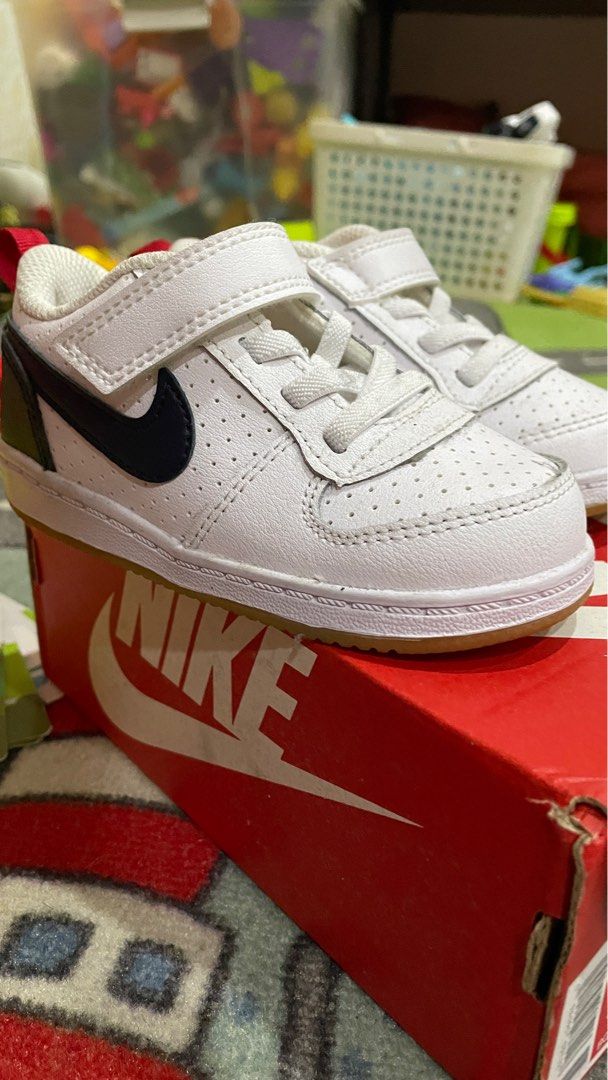 Nike court cheap borough low bebe