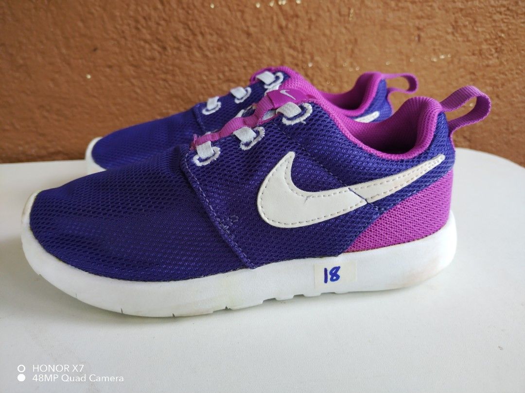 Nike roshe one kids Babies Kids Babies Kids Fashion on Carousell