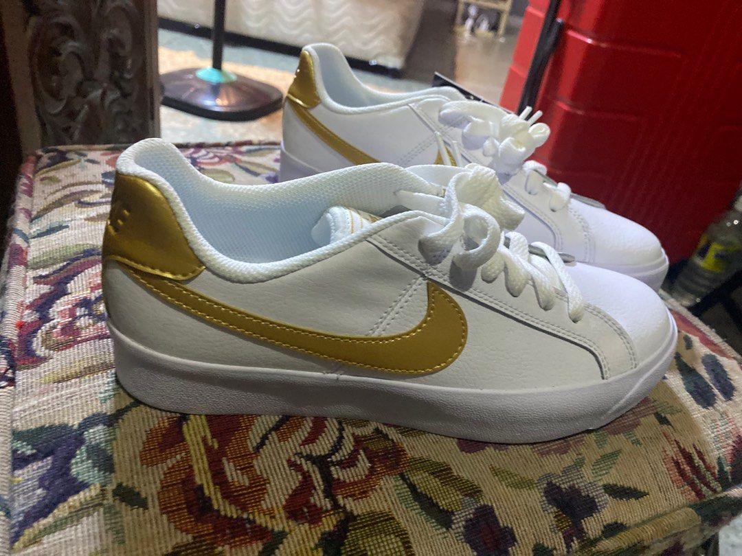 Nike Women s Court Royale AC White Metallic Gold
