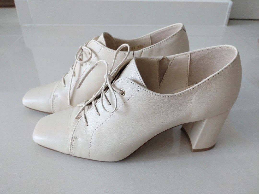 White store shoe booties