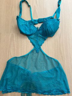 (Category: ) located in . Submitted by zoe_wardrobe (Listing ID 1282038688, Image 1). Description: .