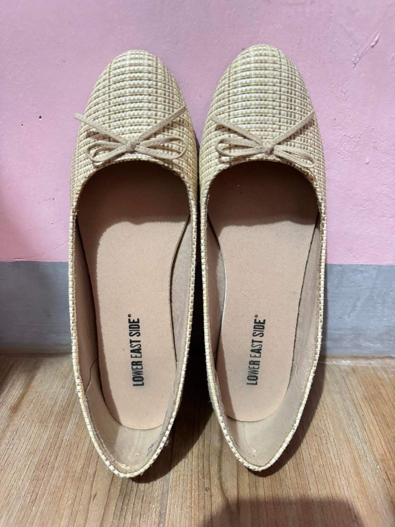 Payless doll shoes (Category: Flats & Sandals) located in Valenzuela. Submitted by declutterlangpo (Listing ID 1282148335, Image 3). Description: Used once.