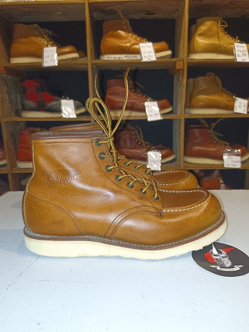 Red wing 875 (8.5UK D)